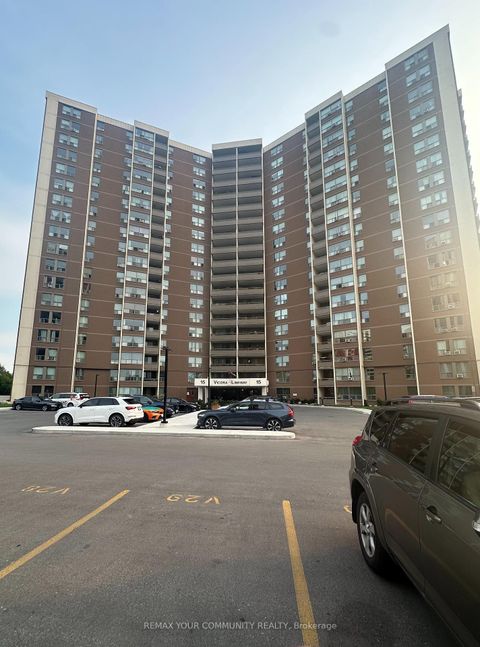 Photo 2 at 1711 - 15 Vicora Linkway, Flemingdon Park, Toronto