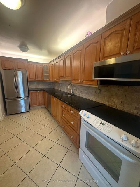 Photo 14 at 1711 - 15 Vicora Linkway, Flemingdon Park, Toronto
