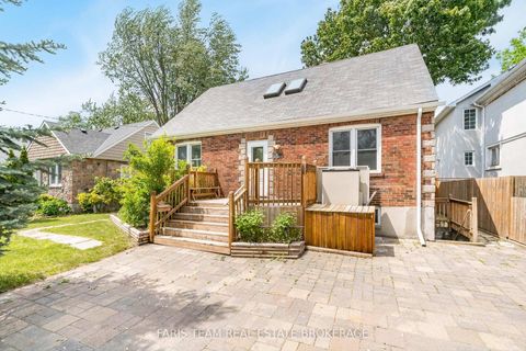 Photo 2 at 18 Holgate Street, Allandale, Barrie