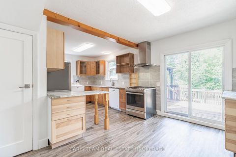 Photo 10 at 18 Holgate Street, Allandale, Barrie