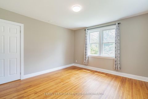 Photo 12 at 18 Holgate Street, Allandale, Barrie
