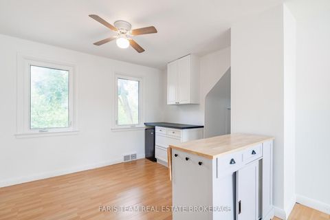 Photo 22 at 18 Holgate Street, Allandale, Barrie