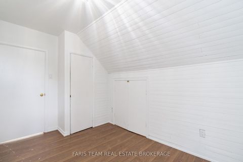 Photo 28 at 18 Holgate Street, Allandale, Barrie