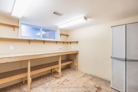 Photo 34 at 18 Holgate Street, Allandale, Barrie