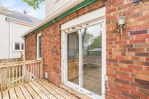 Photo 38 at 18 Holgate Street, Allandale, Barrie