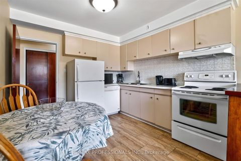Photo 12 at 50 Waniska Avenue, Queensway, Toronto
