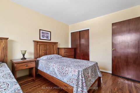 Photo 16 at 50 Waniska Avenue, Queensway, Toronto