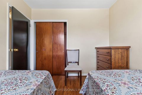 Photo 18 at 50 Waniska Avenue, Queensway, Toronto