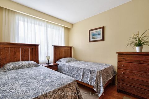Photo 31 at 50 Waniska Avenue, Queensway, Toronto