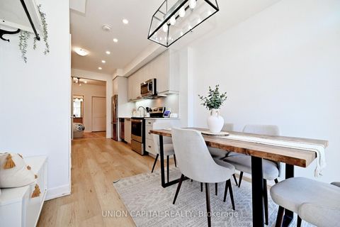Photo 2 at 39 - 57 Finch Avenue W, Willowdale West, Toronto