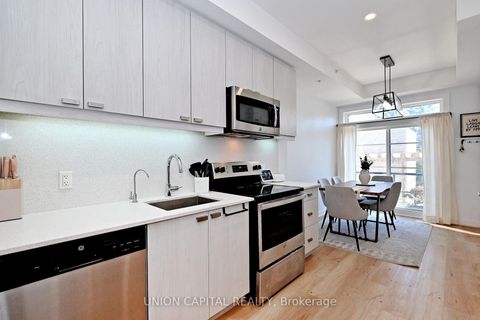 Photo 9 at 39 - 57 Finch Avenue W, Willowdale West, Toronto