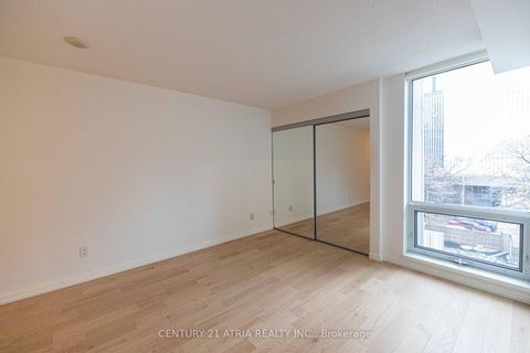 Photo 14 at 606 - 111 Elizabeth Street, Bay Street Corridor, Toronto