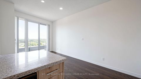 Photo 5 at 912 - 18 Holmes Avenue, Willowdale East, Toronto