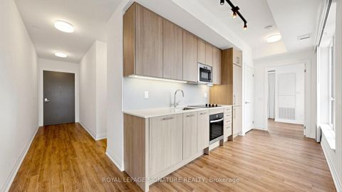 Photo 12 at 1005 - 286 Main Street, Danforth, Toronto