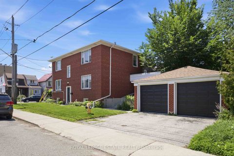 Photo 1 at 182 Coleman Avenue, Danforth, Toronto
