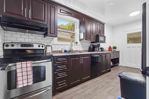 Photo 13 at 182 Coleman Avenue, Danforth, Toronto