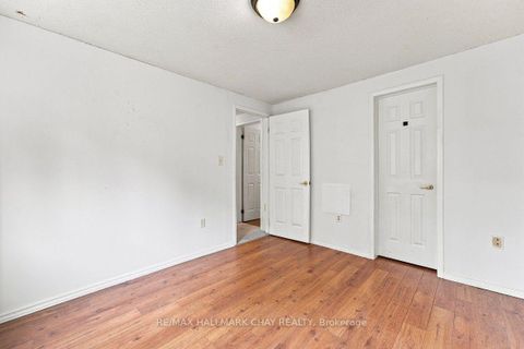 Photo 12 at 26 Whitehorn Crescent, Holly, Barrie