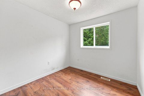 Photo 15 at 26 Whitehorn Crescent, Holly, Barrie