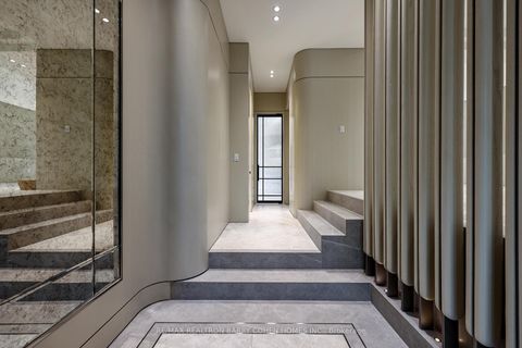Photo 1 at 39 Chudleigh Avenue, Lawrence Park South, Toronto
