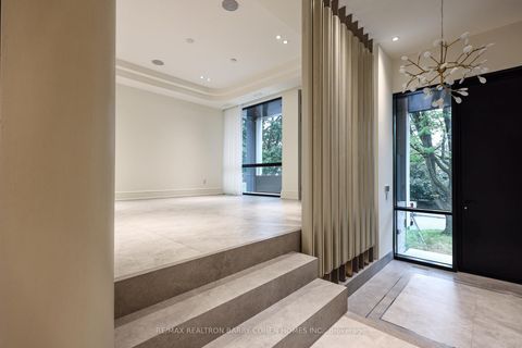 Photo 6 at 39 Chudleigh Avenue, Lawrence Park South, Toronto