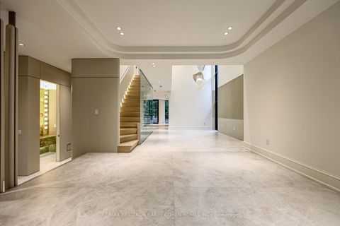 Photo 7 at 39 Chudleigh Avenue, Lawrence Park South, Toronto