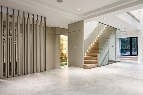 Photo 10 at 39 Chudleigh Avenue, Lawrence Park South, Toronto