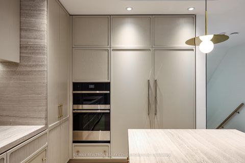 Photo 22 at 39 Chudleigh Avenue, Lawrence Park South, Toronto