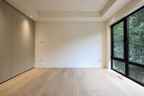 Photo 28 at 39 Chudleigh Avenue, Lawrence Park South, Toronto