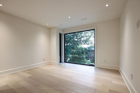 Photo 36 at 39 Chudleigh Avenue, Lawrence Park South, Toronto