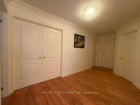 Photo 9 at 83 Gemini Crescent, Rouge Woods, Richmond Hill