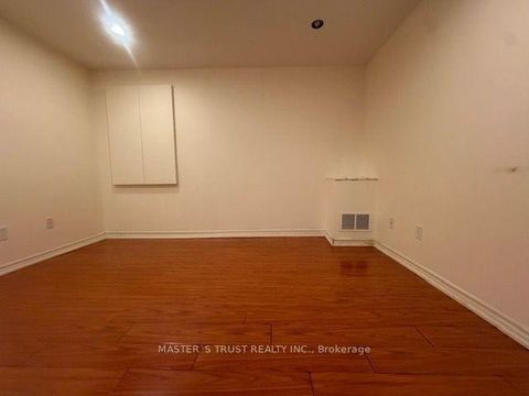 Photo 25 at 83 Gemini Crescent, Rouge Woods, Richmond Hill
