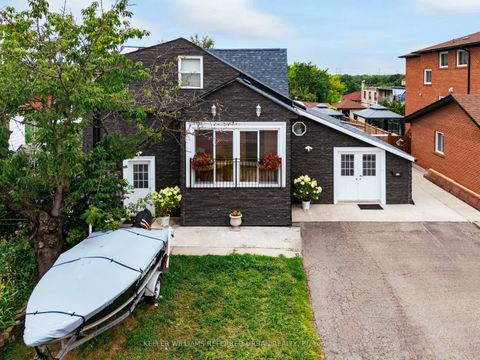 Photo 1 at 6 Elmhurst Drive, Kipling, Toronto