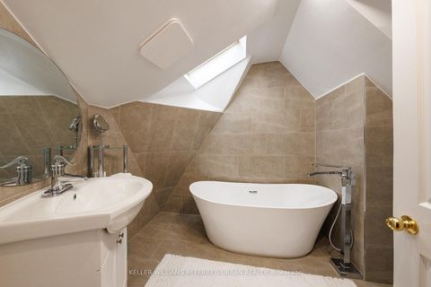 Photo 25 at 6 Elmhurst Drive, Kipling, Toronto