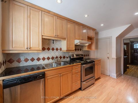 Photo 12 at 511 Donlands Avenue, East York, Toronto
