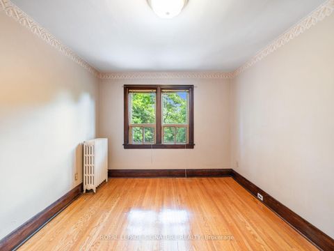Photo 14 at 511 Donlands Avenue, East York, Toronto