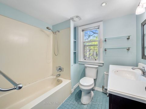 Photo 18 at 511 Donlands Avenue, East York, Toronto