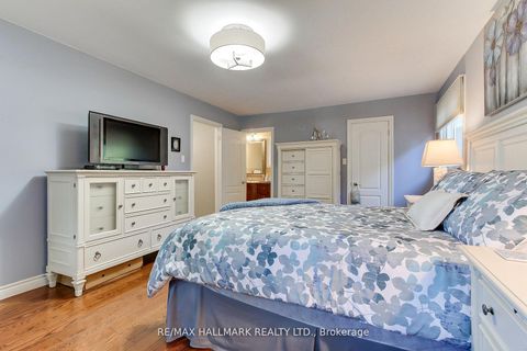 Photo 25 at 865 Arnold Crescent, College Manor, Newmarket