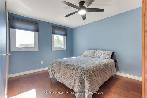 Photo 27 at 865 Arnold Crescent, College Manor, Newmarket