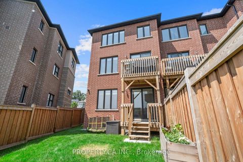 Photo 44 at 556 New England Court, Summerhill Estates, Newmarket