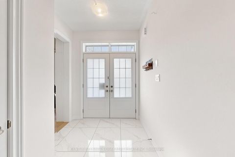 Photo 7 at 36 Bostock Drive, Keswick South, Georgina
