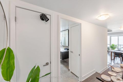 Photo 6 at 901 - 508 Wellington Street W, Waterfront Communities C1, Toronto