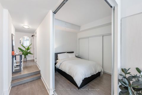 Photo 16 at 901 - 508 Wellington Street W, Waterfront Communities C1, Toronto