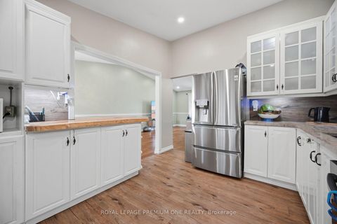 Photo 19 at 46 LILLIAN Crescent, Sunnidale, Barrie
