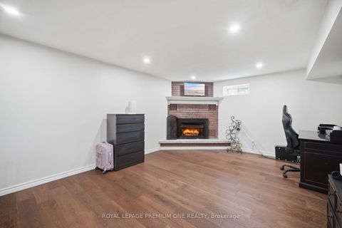 Photo 27 at 46 LILLIAN Crescent, Sunnidale, Barrie