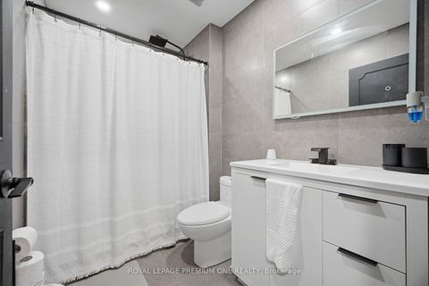 Photo 43 at 46 LILLIAN Crescent, Sunnidale, Barrie