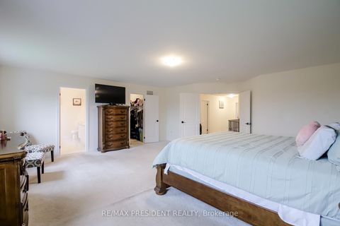 Photo 31 at 4 Cypress Point Street, Ardagh, Barrie
