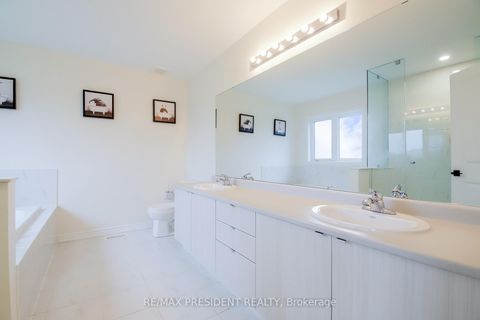 Photo 33 at 4 Cypress Point Street, Ardagh, Barrie
