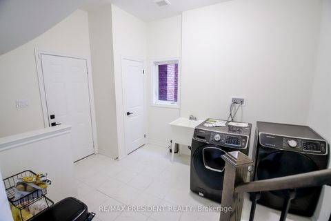 Photo 36 at 4 Cypress Point Street, Ardagh, Barrie