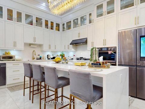 Photo 4 at 36 Craiglee Drive, Cliffside, Toronto