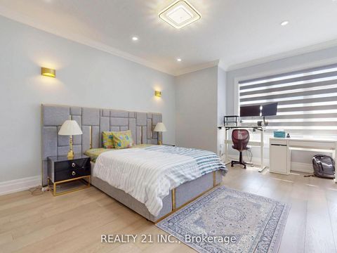 Photo 24 at 36 Craiglee Drive, Cliffside, Toronto